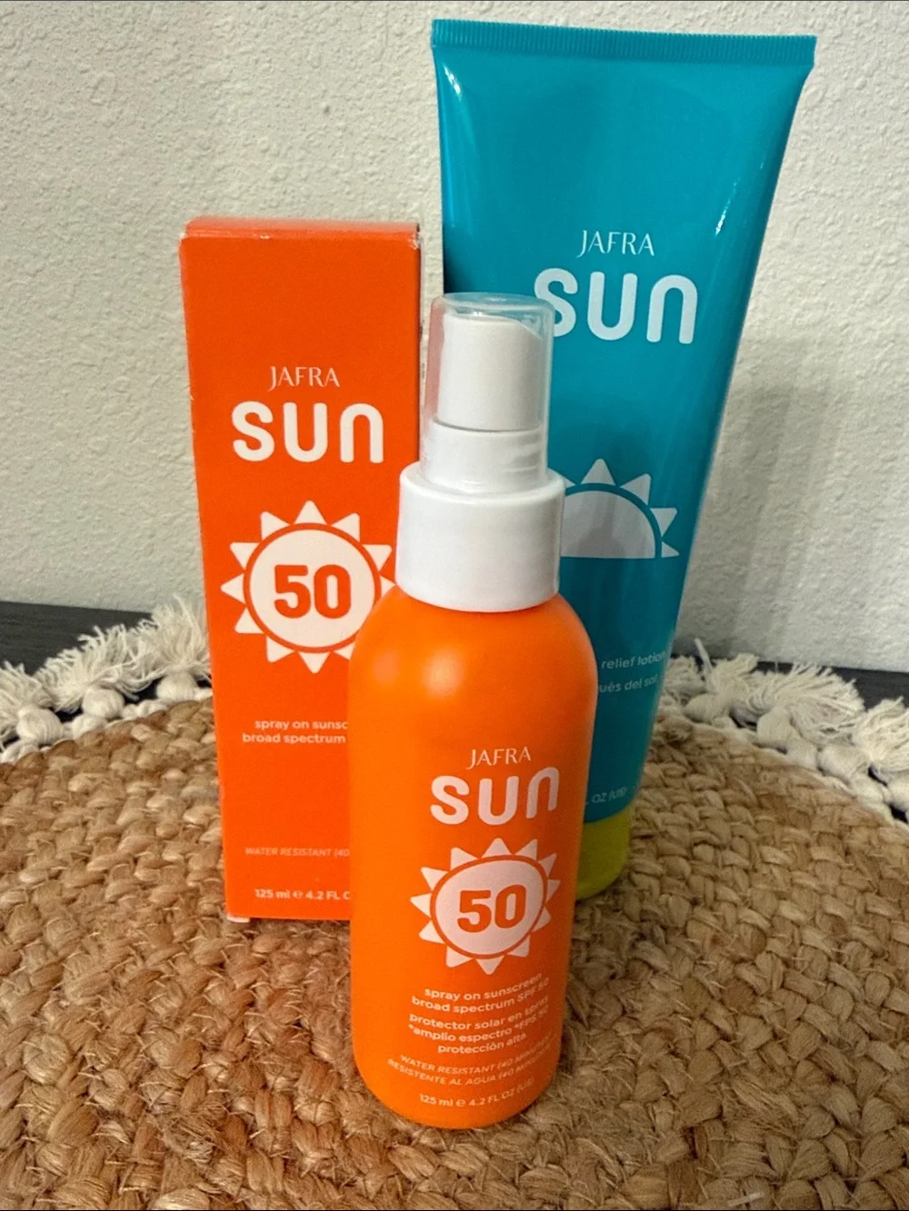 JAFRA SUN SPF 50 Spray Sunscreen & Cooling After Sun Relief Lotion Set